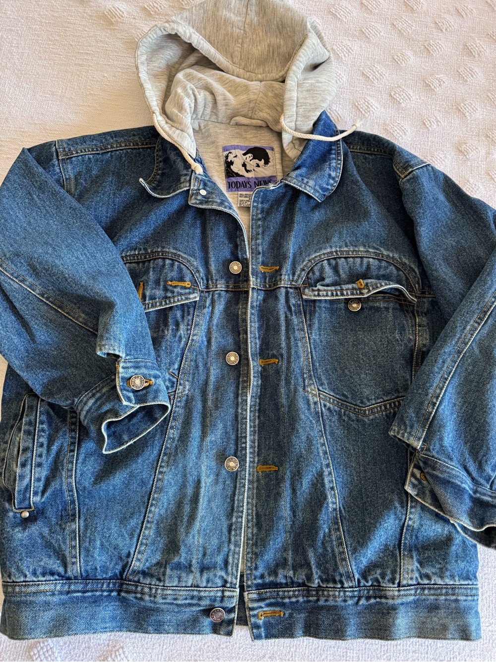 VINTAGE Todays News Denim Jacket Mens Medium Blue Trucker Button Front Hooded